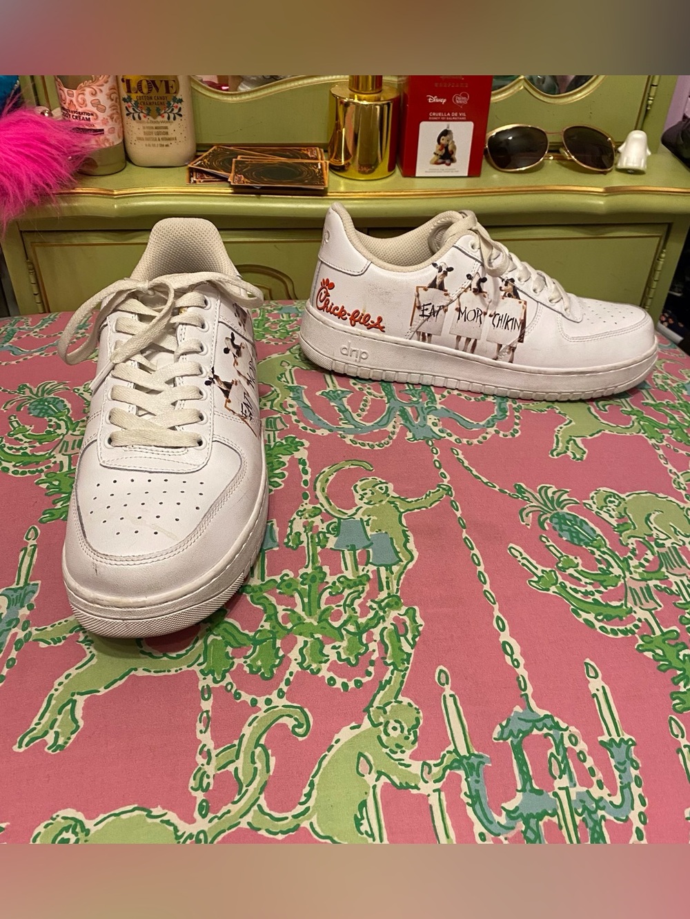 Drip Creationz Chick-fil-A Cow sneakers Size M 8 W 9.5